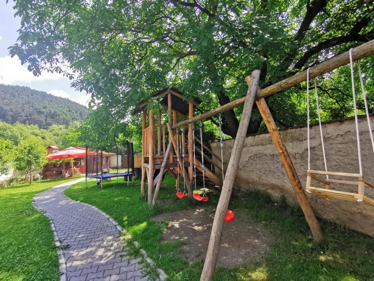 Pensiunea Cold Mountains Râşnov Exterior photo